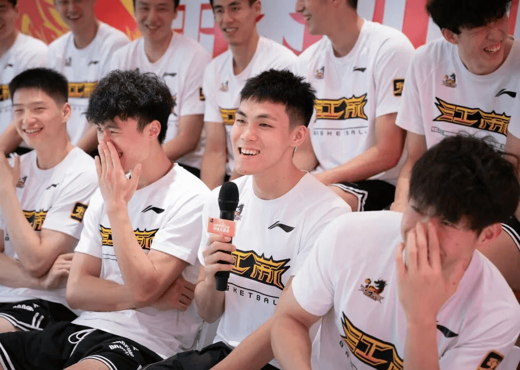 流转, 迷见面会精